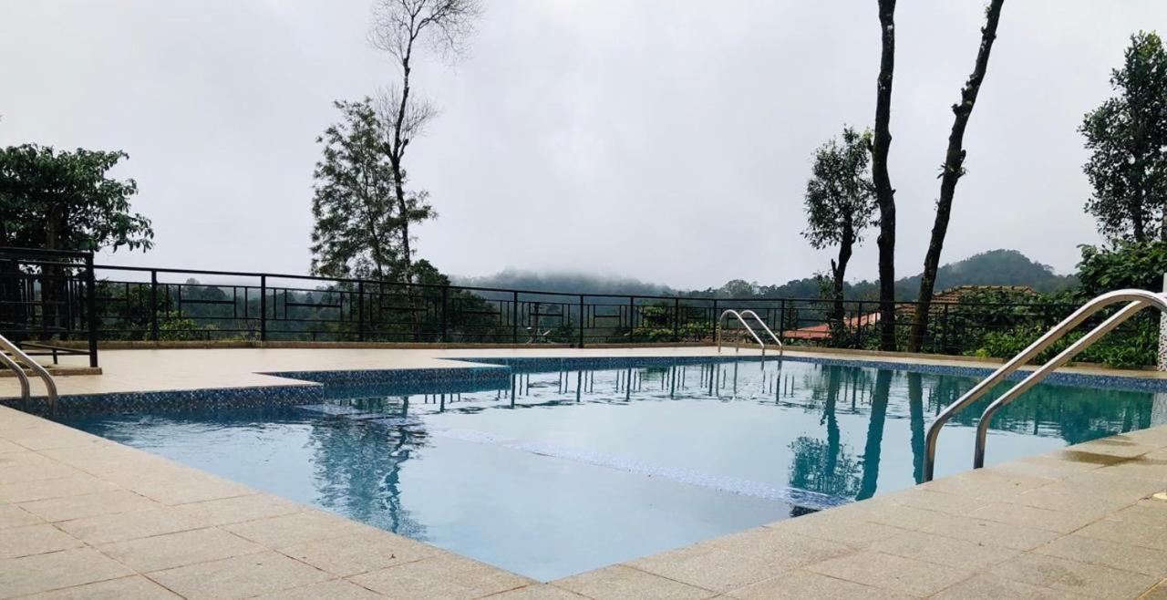 La Flora Beverly Hill Resort Madikeri Esterno foto
